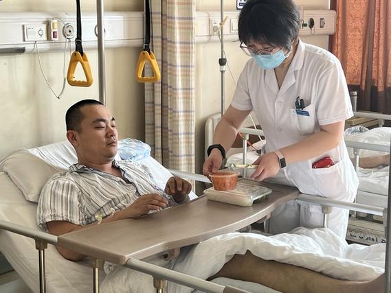 守护不打烊丨天津市第五中心医院住院患者无陪护与免费营养包餐服务为